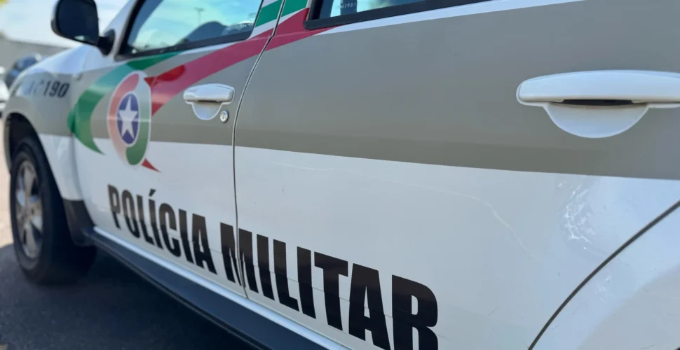 Homem é detido após tentativa de furto em supermercado de Criciúma