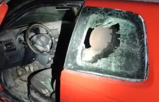 Adolescente é apreendido por furto e danos em revendas de veículos em Orleans