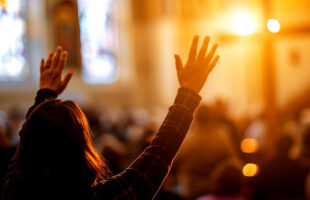 Fiel tem R$ 8 mil roubados de dentro de casa durante culto em Braço do Norte