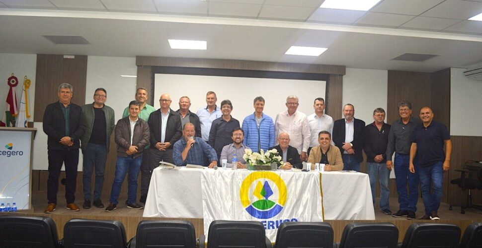 Cegero sedia reunião estratégica da Fecoerusc com decisão histórica para 2026