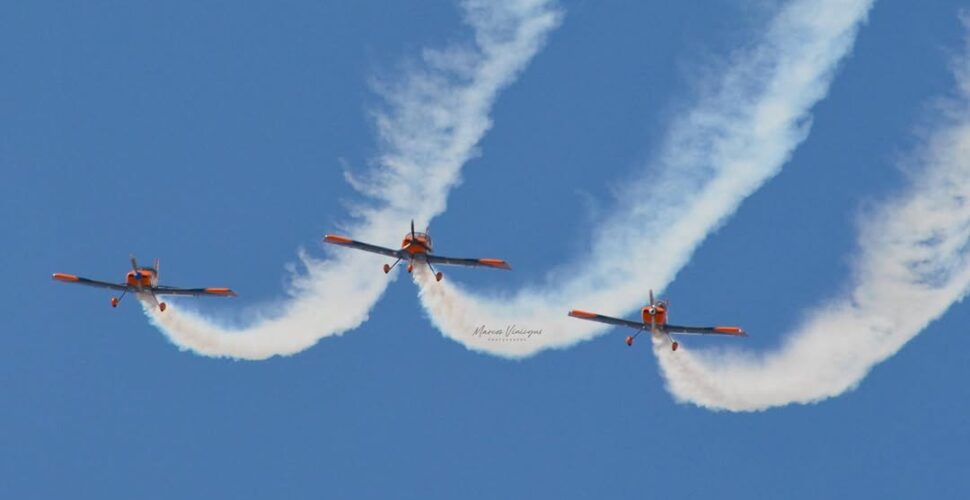 Show aéreo da Esquadrilha Fox encerra comemorações do centenário de Criciúma