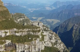 Frio extremo: Brasil registra sensação térmica de -30 °C na serra