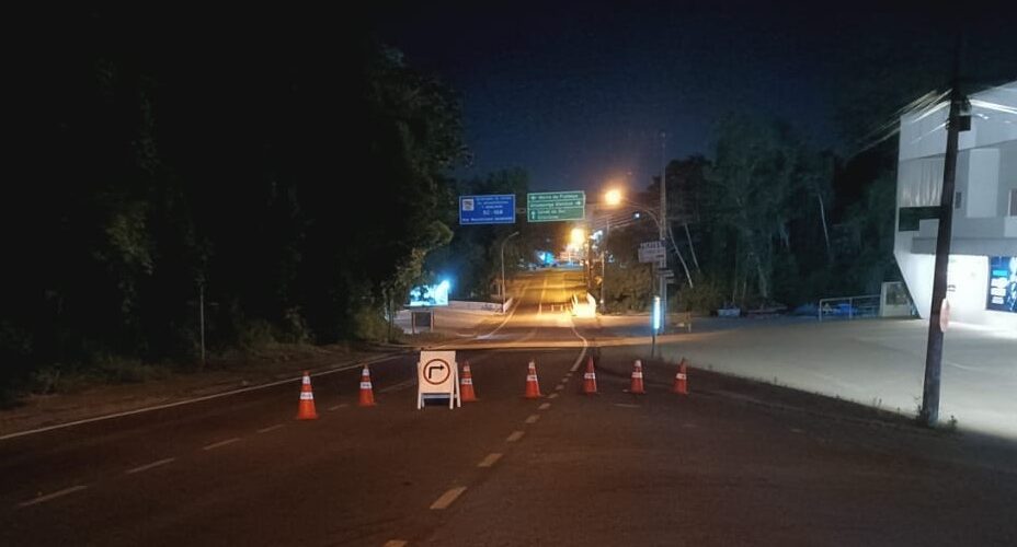 Ponte em Urussanga opera em meia pista sob risco de desabamento