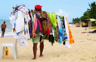 Maioria dos temporários em SC recebe treinamento interno para o verão