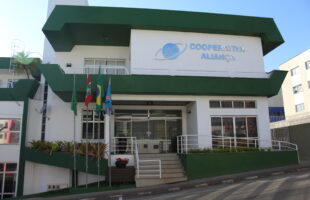 Dedê mantém presidência da Cooperaliança por apenas 348 votos