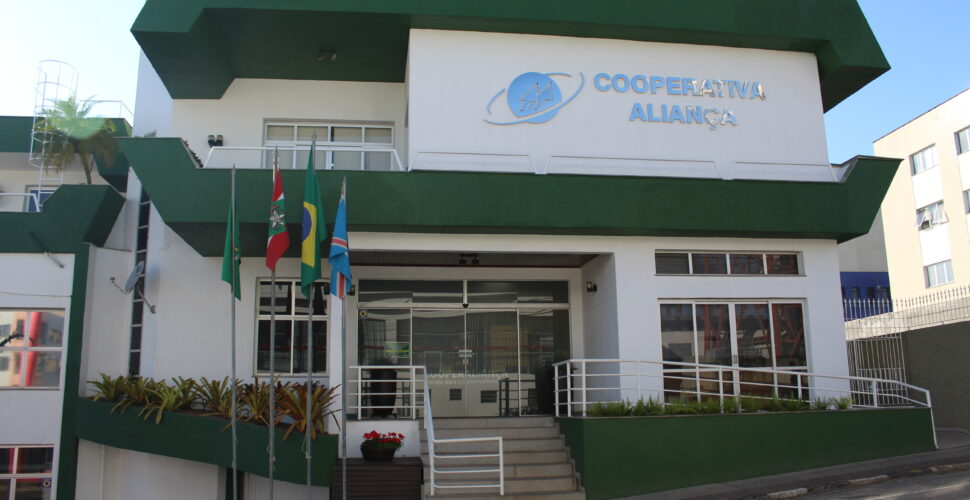 Dedê mantém presidência da Cooperaliança por apenas 348 votos