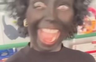 Comerciante de Laguna pede desculpas após vídeo com blackface viralizar