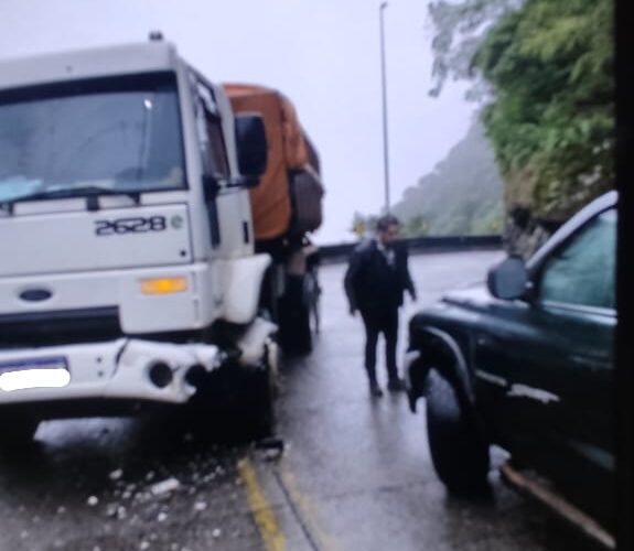 Acidente na Serra do Rio do Rastro envolve dois veículos sem vítimas