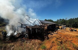Incêndio em área rural de Orleans exige apoio dos bombeiros de Lauro Müller