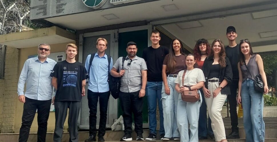 Unibave leva estudantes para intercâmbio acadêmico na inovadora Medellín