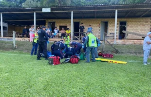 Discussão em partida de futebol termina com homem morto a tiros em Cordilheira Alta