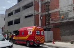 Desabamento em obra no Centro de Blumenau deixa sete vítimas e causa morte de trabalhador