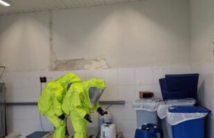 Vazamento de produto químico mobiliza Bombeiros em hospital de Lauro Müller