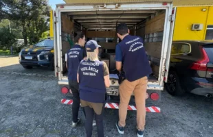 PRF apreende mais de uma tonelada de carne irregular na BR-101