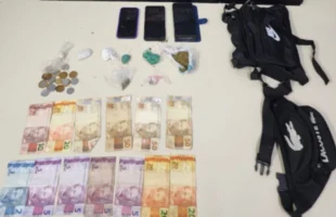 Adolescente é apreendido com drogas e desacata policiais em Criciúma