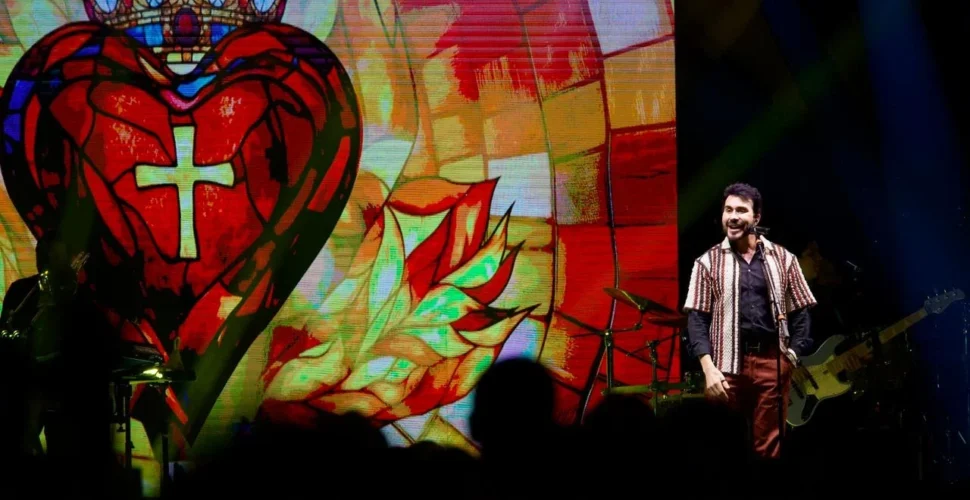 Padre Fábio de Melo celebra 24 anos de sacerdócio em evento religioso no Sul catarinense