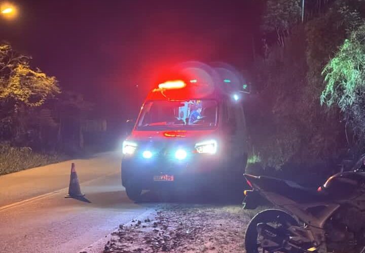 Motociclista fica ferido após acidente no Km 01, em Lauro Müller