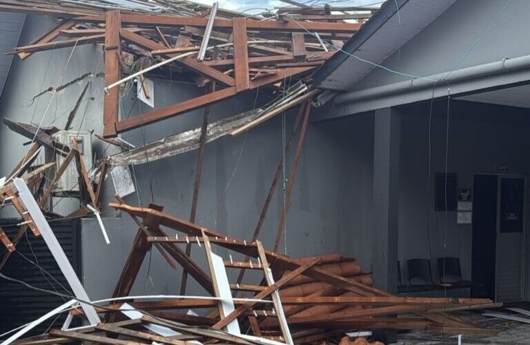 Boletins de ocorrência em Orleans têm novo endereço após temporal destruir delegacia