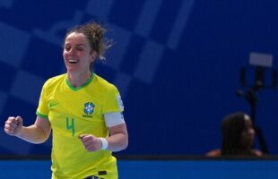 Orleanense será capitã do Brasil na final inédita da Copa do Mundo de futsal
