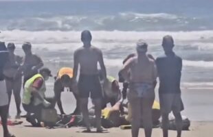 Homem é salvo de afogamento grave na Praia da Vila, em Imbituba