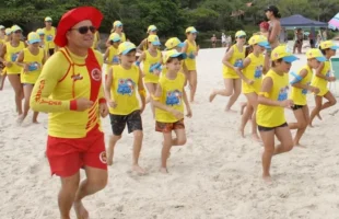 Projeto Golfinho abre vagas gratuitas para crianças em Jaguaruna