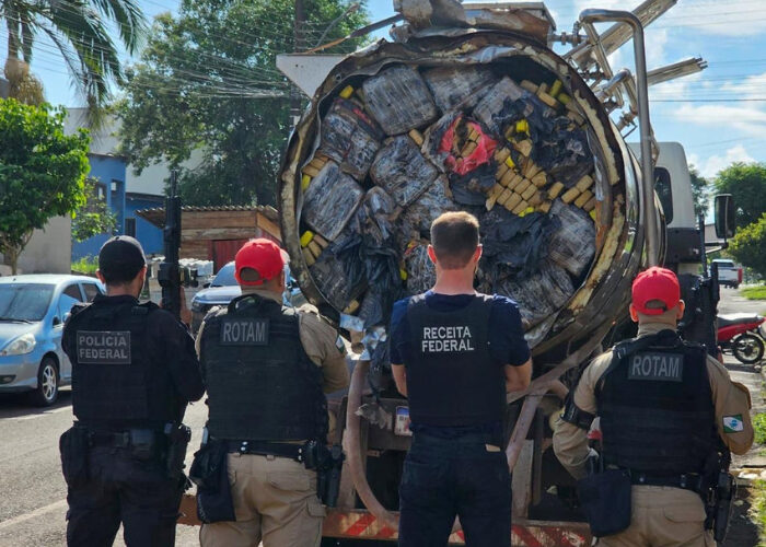 Maconha escondida em caminhão de leite é apreendida pela PF