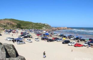 Laguna multa em R$ 200 quem trafegar de carro na faixa de areia