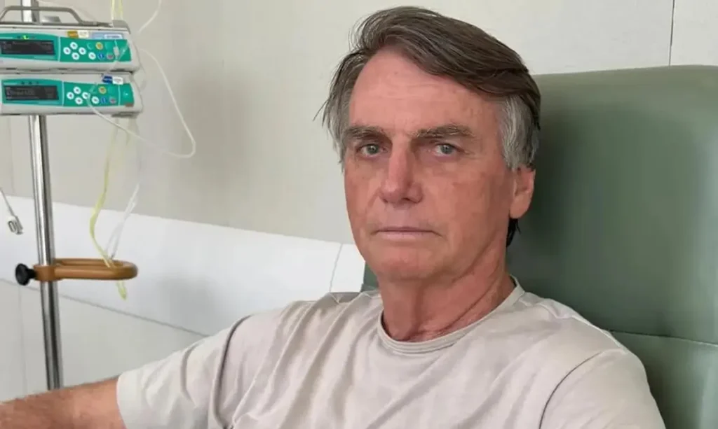 Bolsonaro passa por nova cirurgia para conter crise de soluços