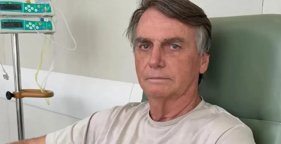 Bolsonaro passa por nova cirurgia para conter crise de soluços