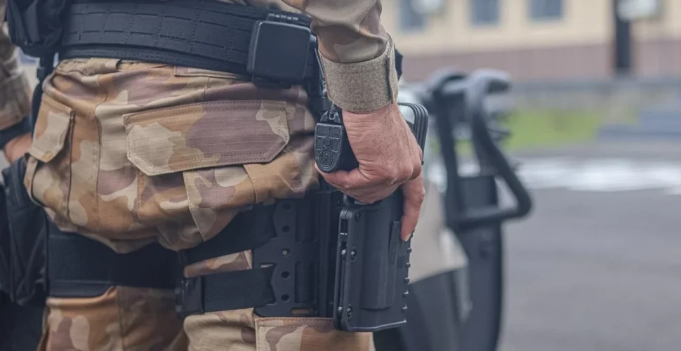 Mulher é presa após agredir companheira em Içara