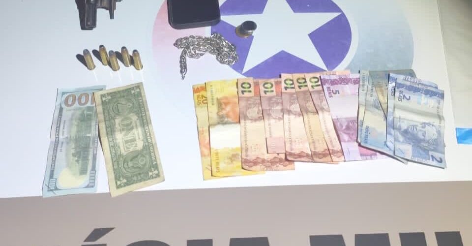 Apreensão de arma e prisões em abordagem policial em Cocal do Sul