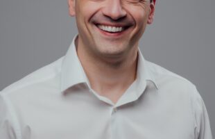 Orleans dá salto histórico em transparência pública, aponta Tribunal de Contas