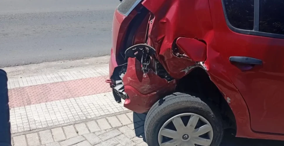 Idoso capota veículo após sofrer convulsão e é resgatado pelo ASU em Criciúma