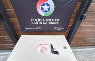 Homem é preso após assaltar padaria em Laguna e tentar fugir pelos telhados