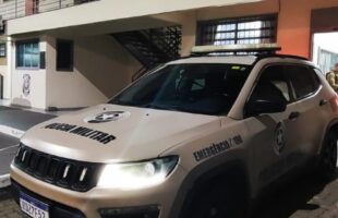 PM e Polícia Federal cumprem mandado e prendem suspeito de contrabando em Orleans