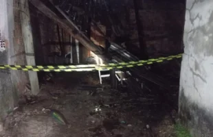 Incêndio destrói residência no bairro São Luis, em Sombrio