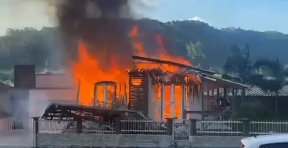 Incêndio em residência mobiliza bombeiros e consome 12 mil litros de água em Treze de Maio