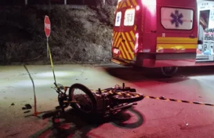 Adolescente morre em grave acidente entre moto e carro em Urussanga