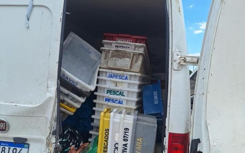 Apreensão de uma tonelada de peixe abandonada mobiliza autoridades em Araranguá