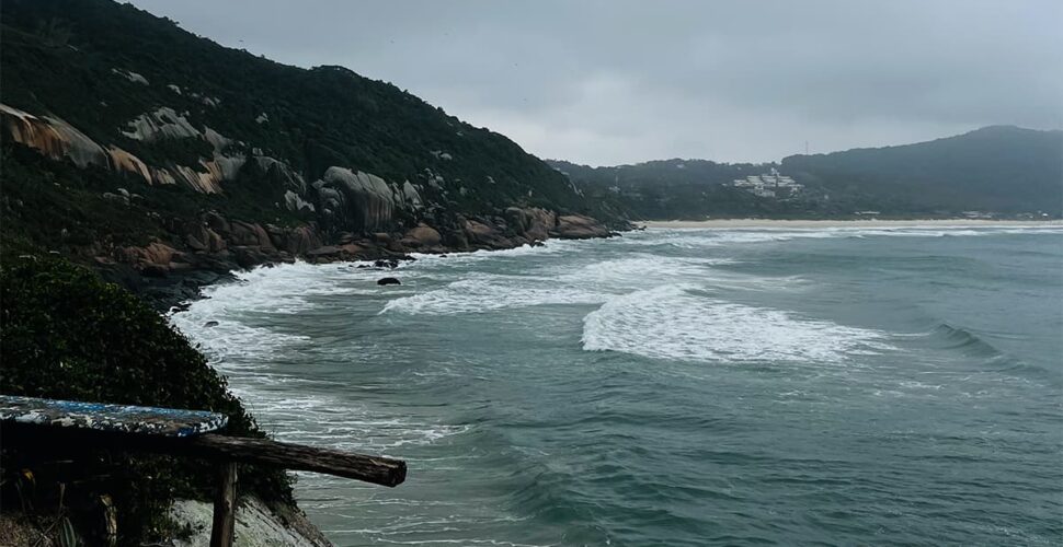 Fim do sol: frente fria traz chuva e ventania a Santa Catarina