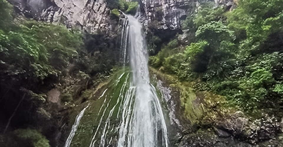 Jovem se acidenta em trilha no cânion da Pedra, e é resgatado por bombeiros