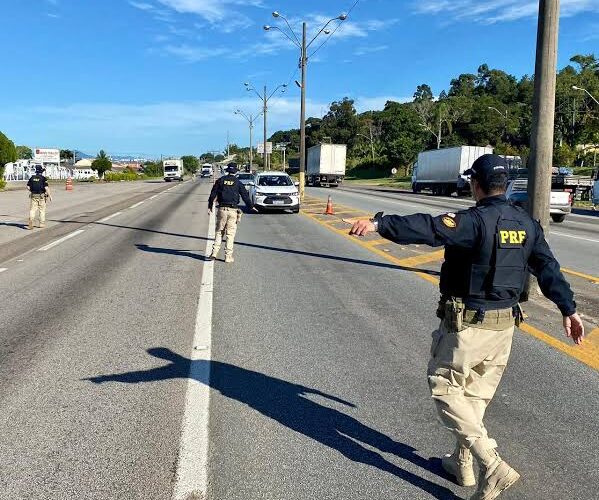Acidentes aumentam, mas mortes despencam nas rodovias federais de SC durante Operação Ano Novo