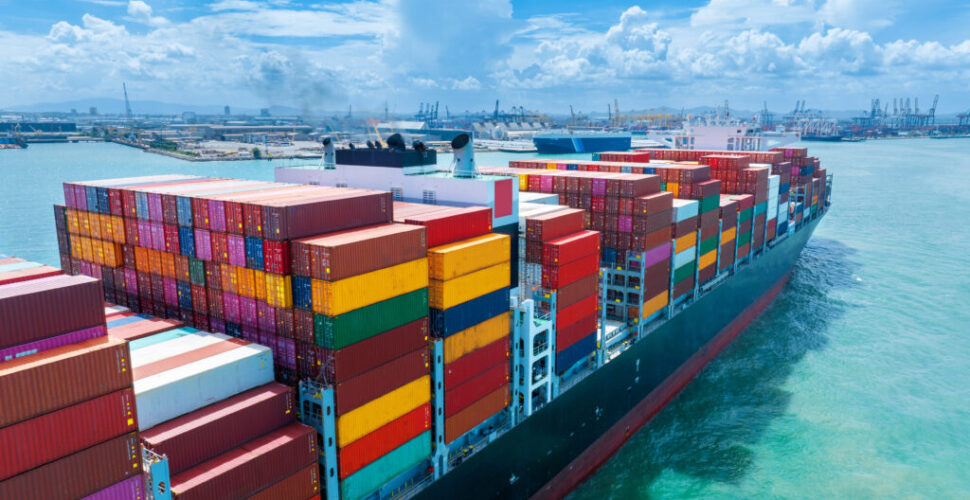 Exportações catarinenses batem recorde histórico em 2025