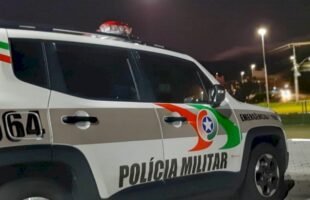 Operação da PM apreende armas e munições em investigação contra policial