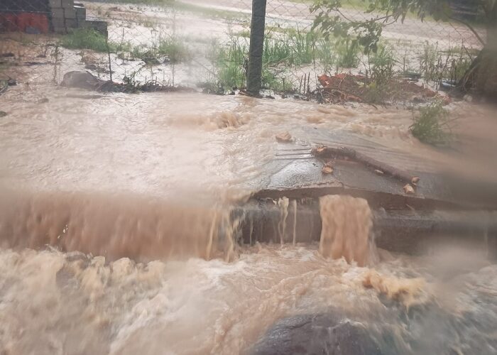 Temporal provoca alagamentos em Grão-Pará após 50 mm de chuva em 40 minutos