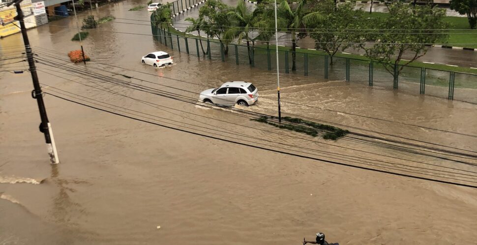 Chuva intensa supera 100 mm e causa alagamentos em Criciúma