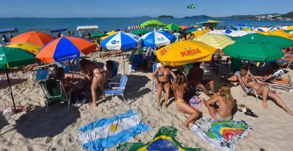 Laguna se destaca com aumento de turistas argentinos em 2026