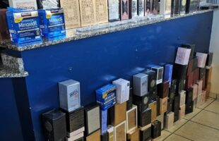 Perfumes de luxo e medicamentos são apreendidos pela PRF em carro na BR-101