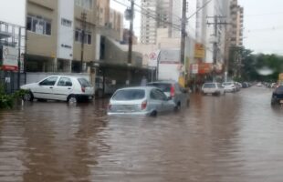 Ciclone em formação coloca Sul de SC em alerta máximo com chuvas intensas