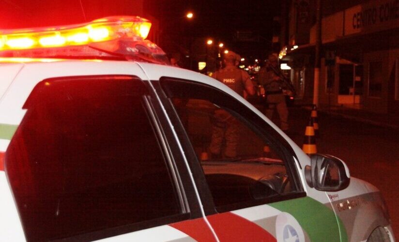 Mulher tem bolsa furtada no terminal rodoviário de Criciúma